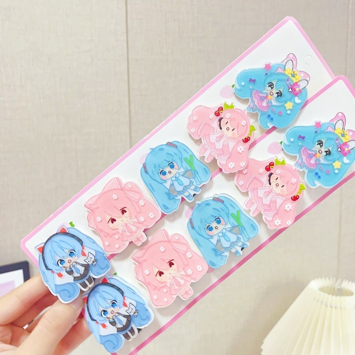 Cosplay Prop Diy - Hatsune Miku cartoon hair clip side